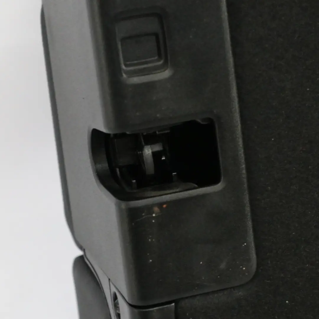 Rücksitz Mittelarmlehne Schwarz Leder für Mercedes W177 mit Teilenummer A1779700900 Mercedes W177 Rücksitz Mittelarmlehne Schwarz Leder - SKU A1779700900-2 - Teilenummer A1779700900