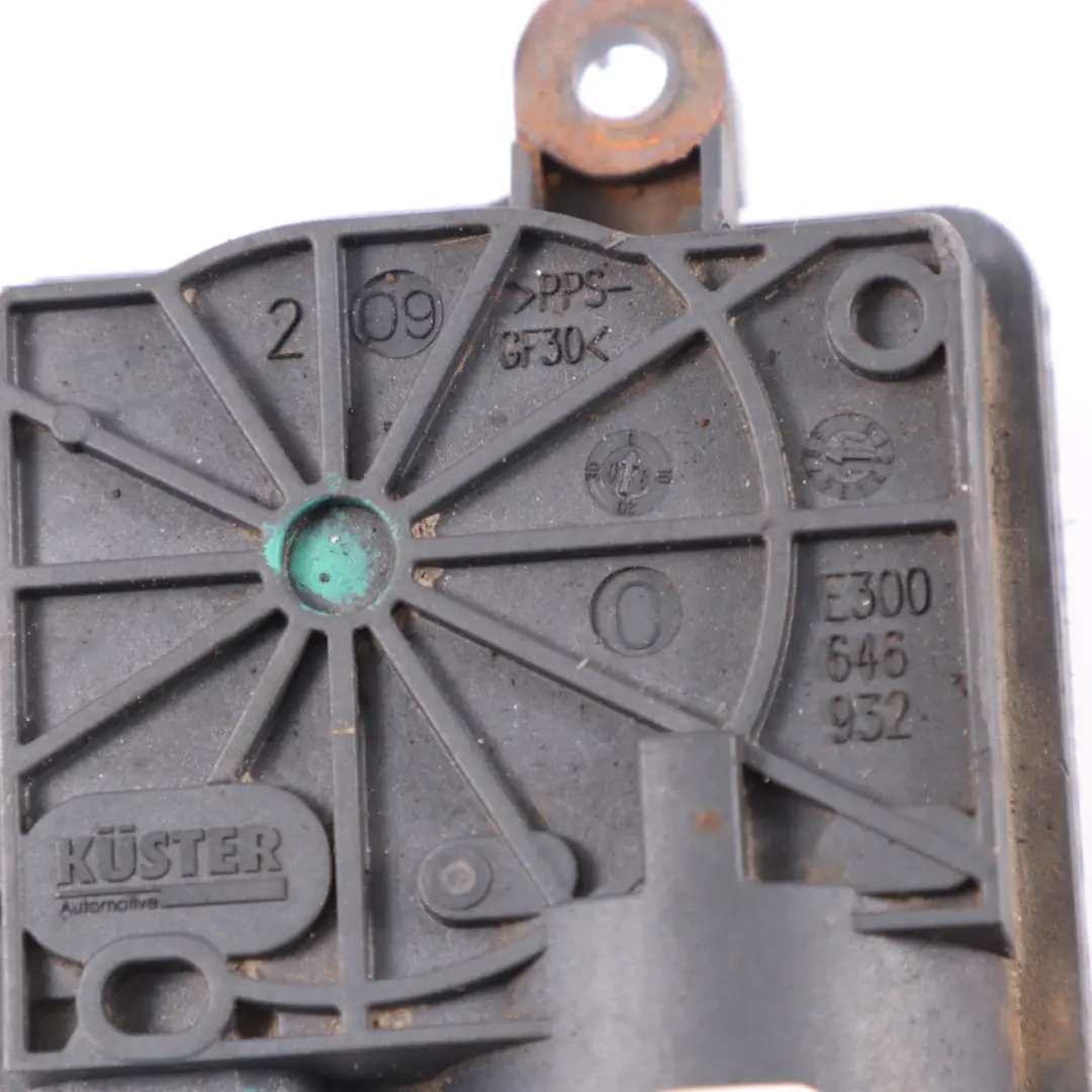 Mercedes SLC 43 R172 AMG M276 Actuador de la aleta de escape Derecha Izquierda - SKU A1909064500 - Número de pieza A1909064500