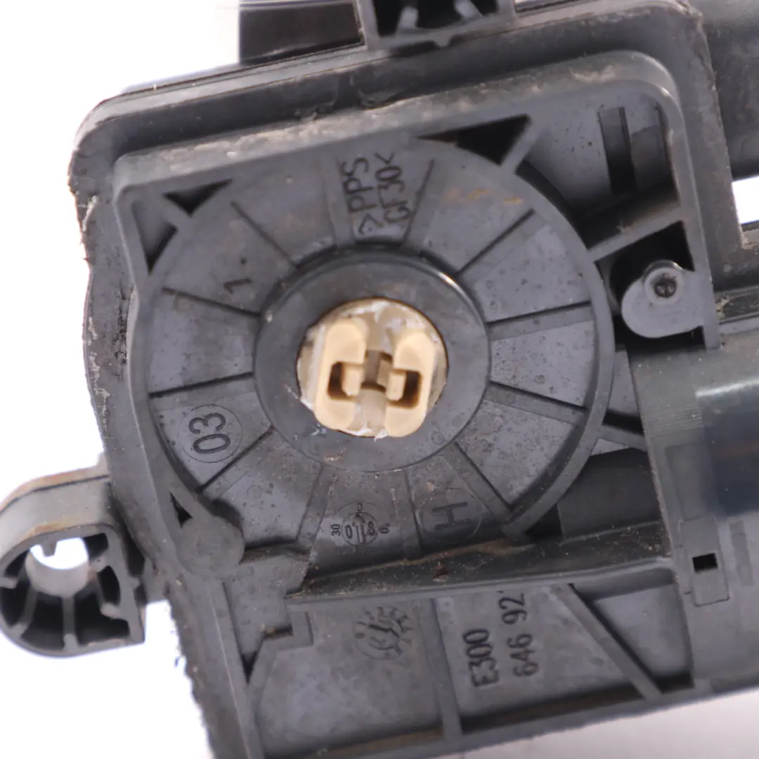 Actionneur de clapet d'échappement Droite Gauche Mercedes SLC 43 R172 AMG M276 - SKU A1909064500 - Numéro de pièce A1909064500