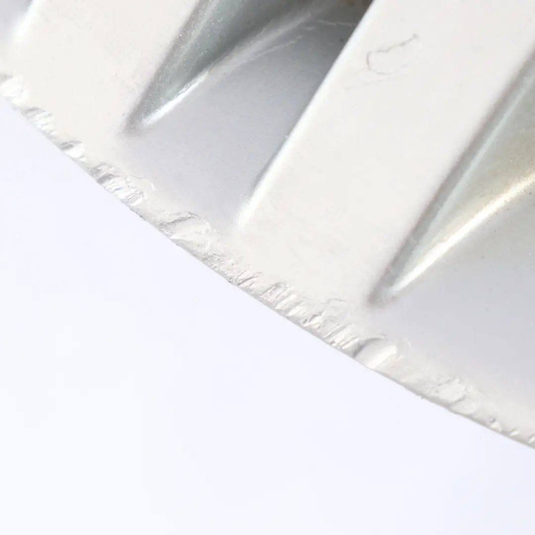 Argent 5-Double Rayons 18" ET:36 7,5J pour Mercedes W203 à propos du numéro de pièce A2034015502 Mercedes W203 Argent 5-Double Rayons 18" ET:36 7,5J - SKU A2034015502-1 - Numéro de pièce A2034015502