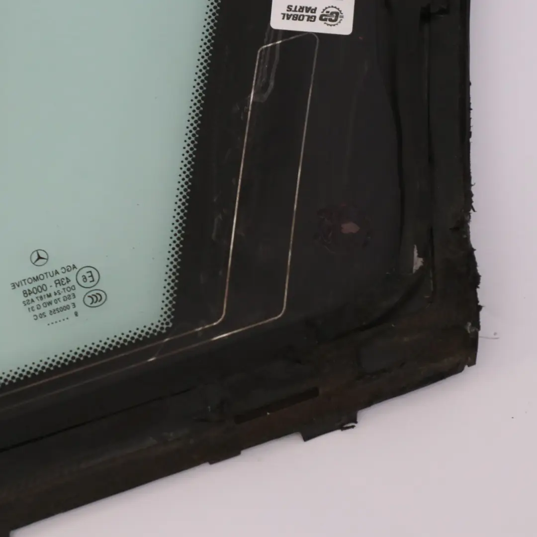 Quarto finestra laterale vetro vetro posteriore sinistro vetri AS2 per Mercedes S204 con numero di parte A2046707712 Mercedes S204 Quarto finestra laterale vetro vetro posteriore sinistro vetri AS2 - SKU A2046707712-1 - Numero di parte A2046707712