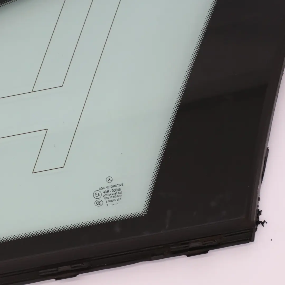 Fenêtre Latérale Arrière Droite Quart De Vitre Verte AS2 pour Mercedes S204 à propos du numéro de pièce A2046730200 Mercedes S204 Fenêtre Latérale Arrière Droite Quart De Vitre Verte AS2 - SKU A2046730200-1 - Numéro de pièce A2046730200