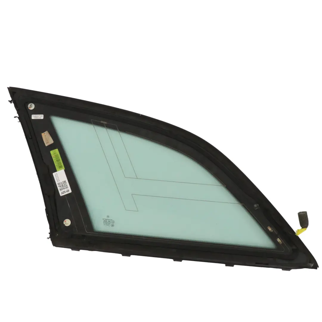 Finestra Laterale Posteriore Destra Quarter Vetro Verde AS2 per Mercedes S204 con numero di parte A2046730200 Mercedes S204 Finestra Laterale Posteriore Destra Quarter Vetro Verde AS2 - SKU A2046730200-1 - Numero di parte A2046730200