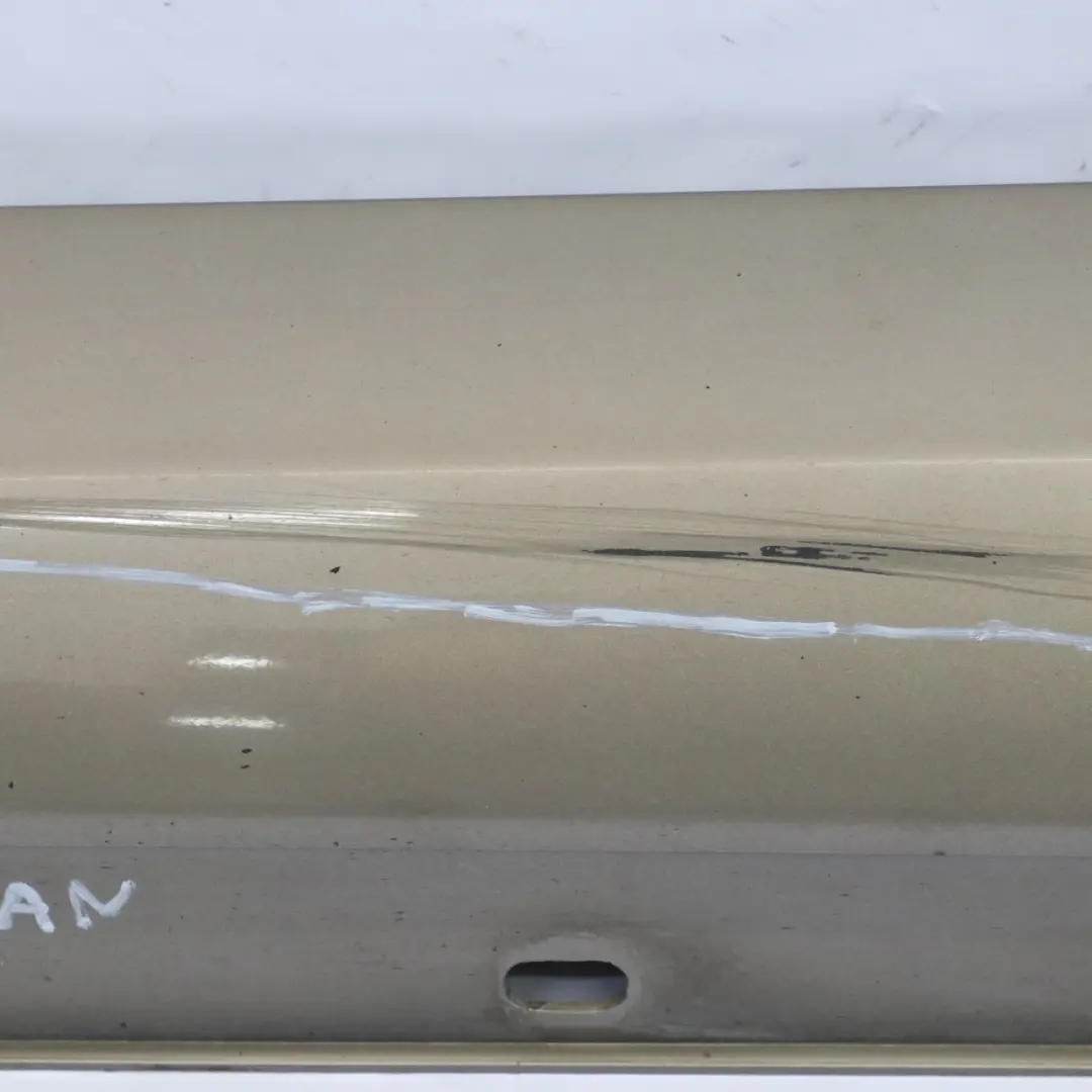 Mercedes W204 Rivestimento soglia porta laterale sinistra Sanidine Beige - 798 - SKU A2046980354-SAN - Numero di parte A2046980354