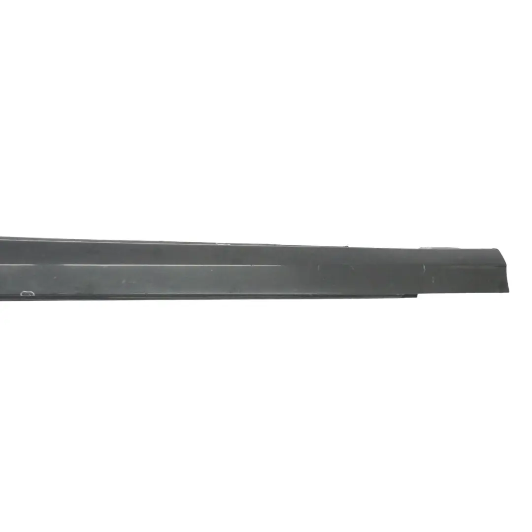 Mercedes W204 Faldón Lateral Cubre Umbral Izquierdo Magnetite Black - 183 - SKU A2046981354-MTS1 - Número de pieza A2046981354