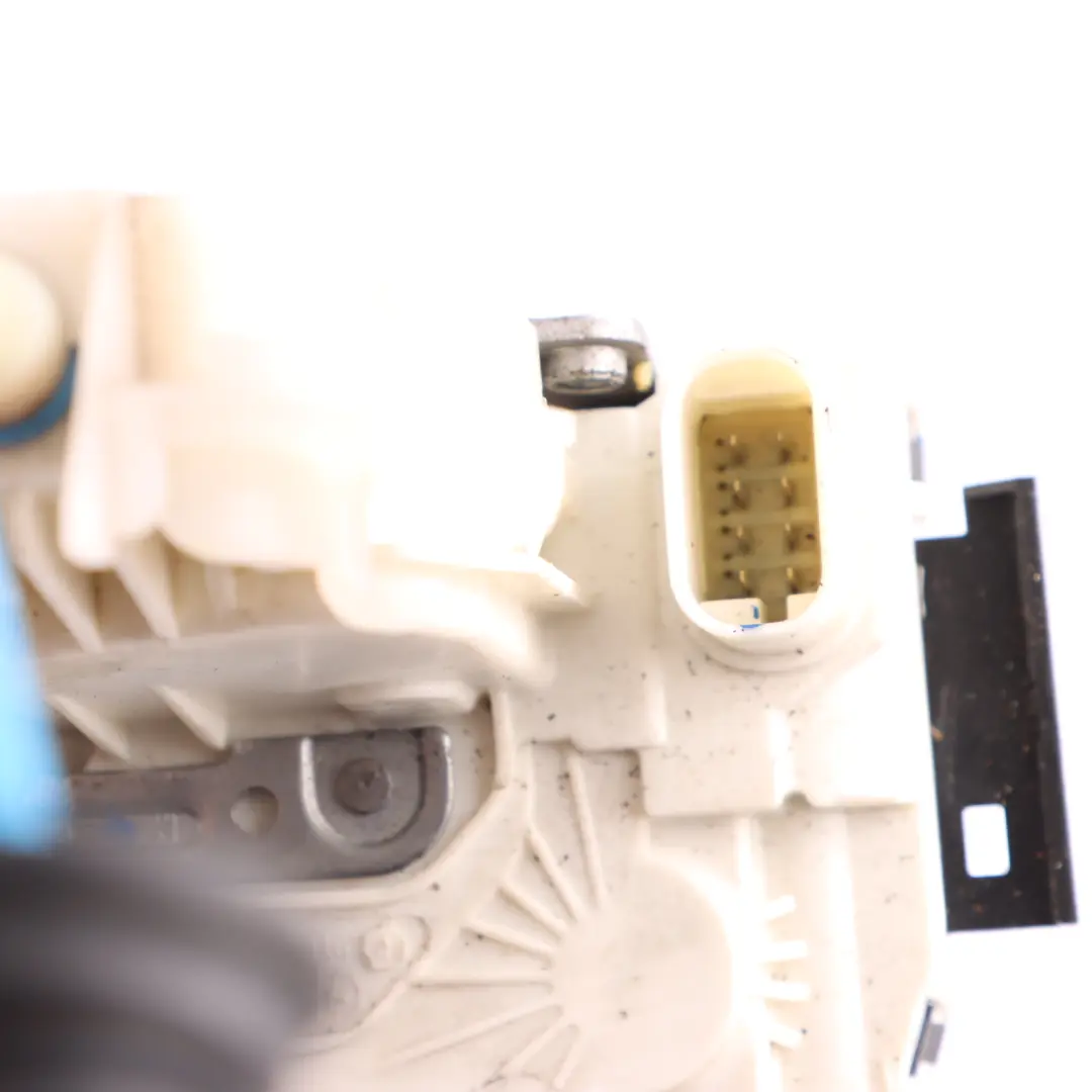 Door Lock Rear Door Left N/S Close Automatic Lock to Mercedes W204 W212 with Part number A2047301735 Mercedes W204 W212 Door Lock Rear Door Left N/S Close Automatic Lock - SKU A2047301735 - Part number A2047301735