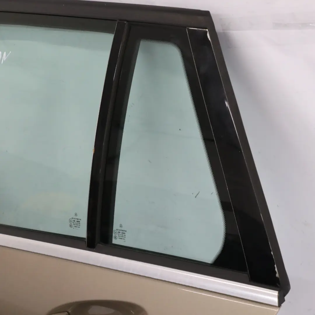Mercedes S204 Drzwi Lewe Tylny Sanidine Beige Beżowy Metalik - 798 - SKU A2047302300-SAN - Numer Części A2047302300