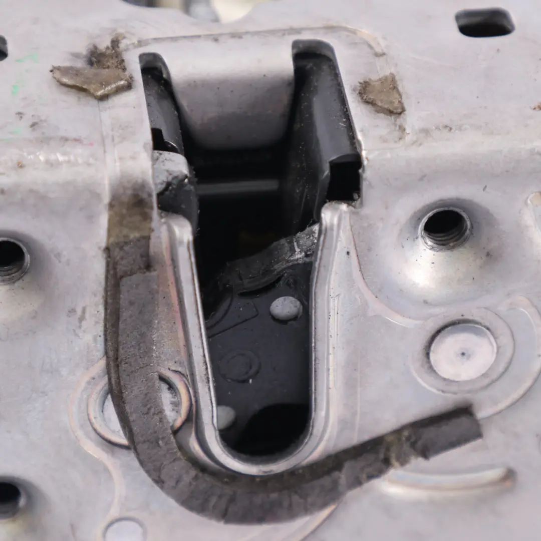 Mercedes W212 Türschloss Hinten Links Verriegelungsmechanismus - SKU A2047304335 - Teilenummer A2047304335