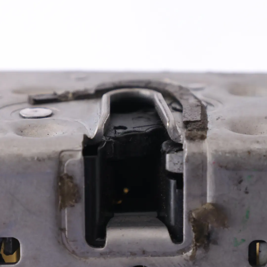 Mercedes W212 Cerradura Puerta Trasera Izquierda Pestillo Mecanismo - SKU A2047304335 - Número de pieza A2047304335