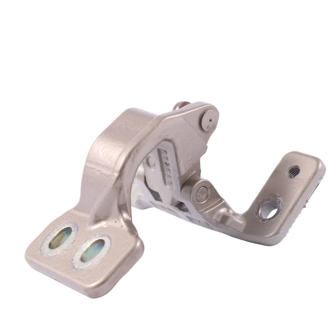 Cerniera portellone bagagliaio posteriore sinistra per Mercedes S204 con numero di parte A2047400137 Mercedes S204 Cerniera portellone bagagliaio posteriore sinistra - SKU A2047400137-SAN - Numero di parte A2047400137