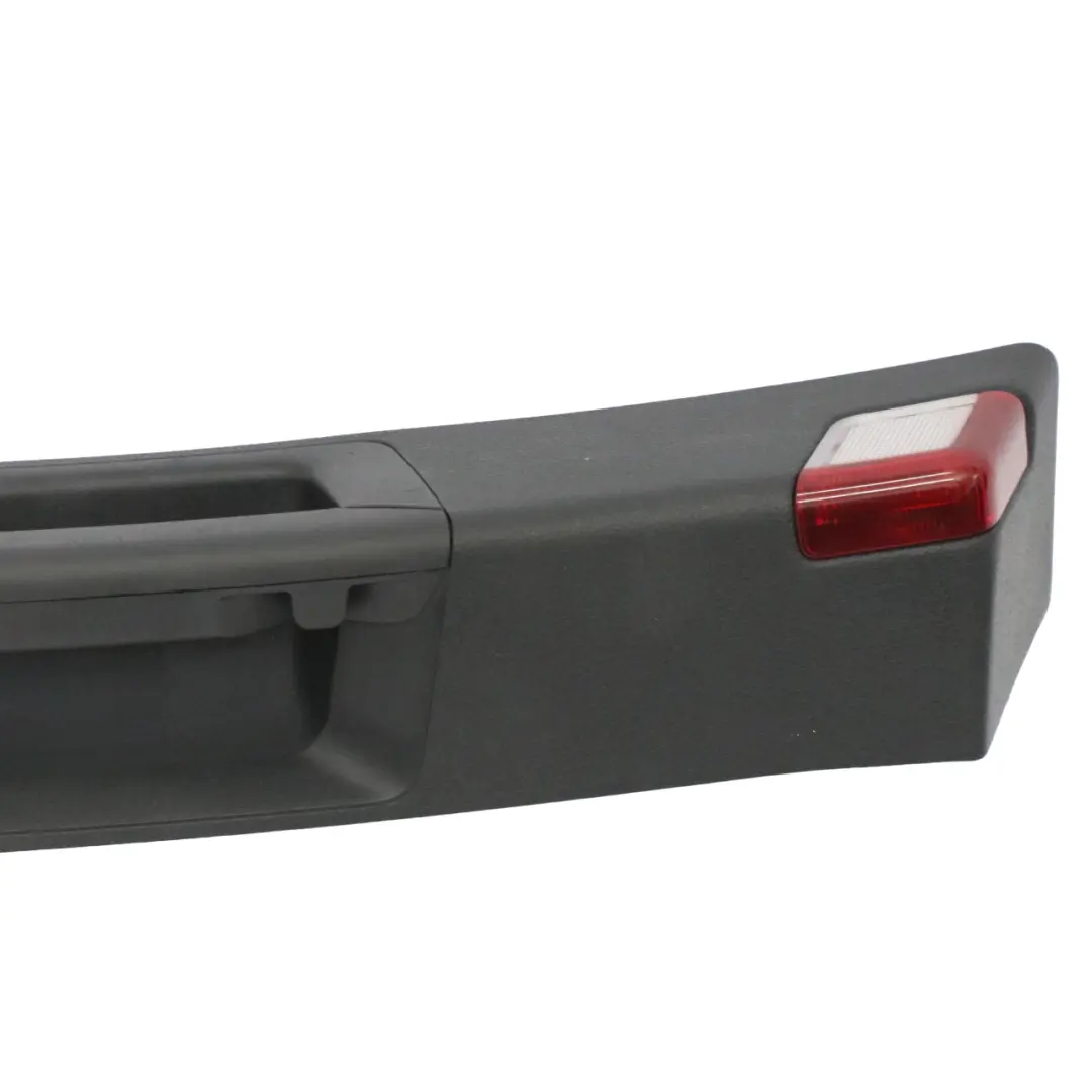 Osłona Obudowa Klapy Bagażnika do Mercedes S204 o numerze A2047400472 Mercedes S204 Osłona Obudowa Klapy Bagażnika - SKU A2047400472 - Numer Części A2047400472