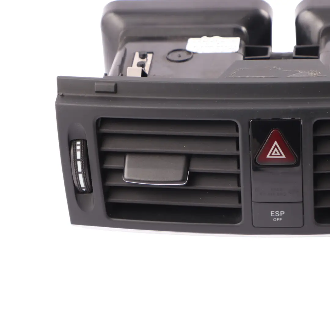 Mercedes W204 Kratka Nawiewu Przycisk Świateł Awaryjnych - SKU A2048303954 - Numer Części A2048303954