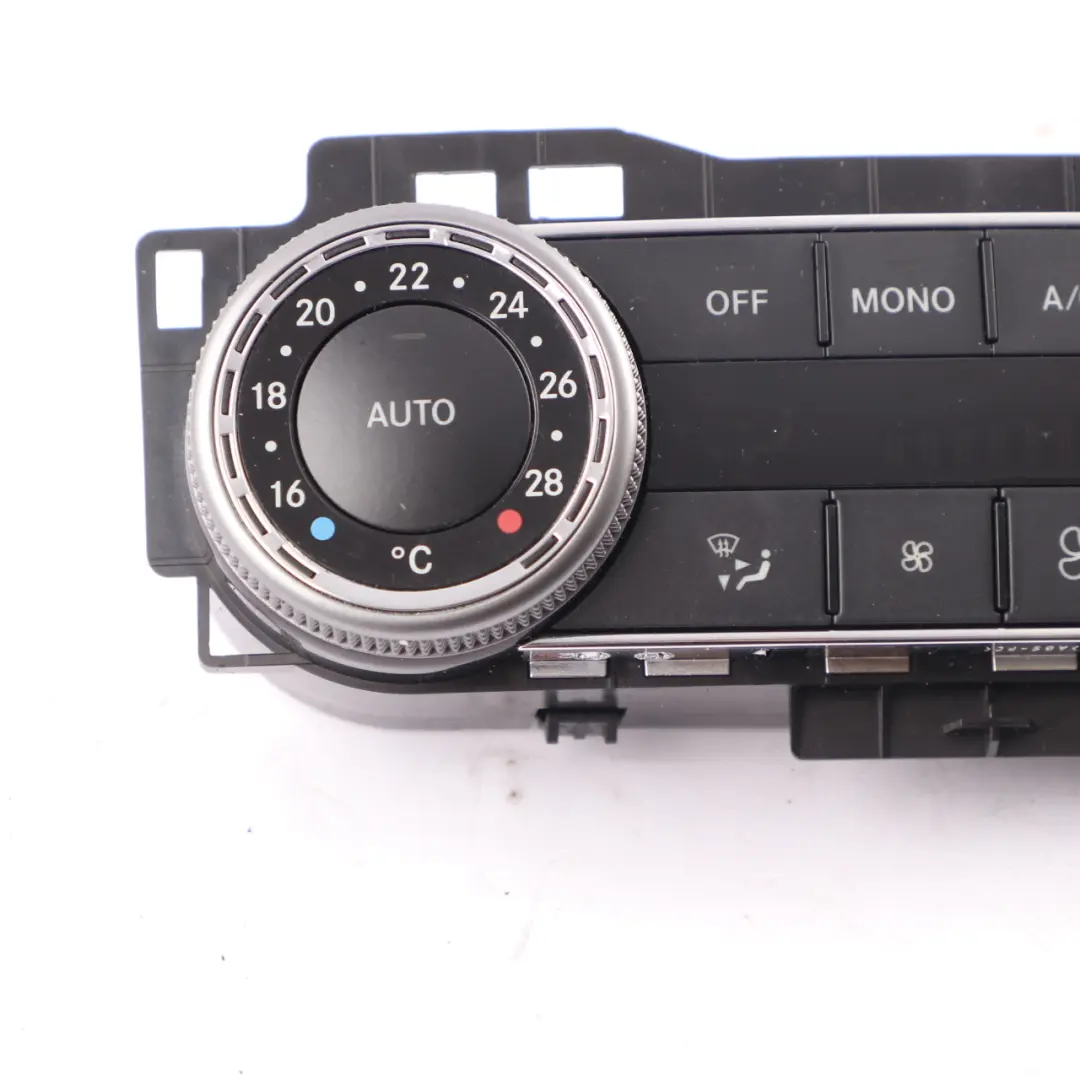 A/C condizionamento d'aria Modulo pannello controllo per Mercedes W204 con numero di parte A2048309385 Mercedes W204 A/C condizionamento d'aria Modulo pannello controllo - SKU A2048309385 - Numero di parte A2048309385