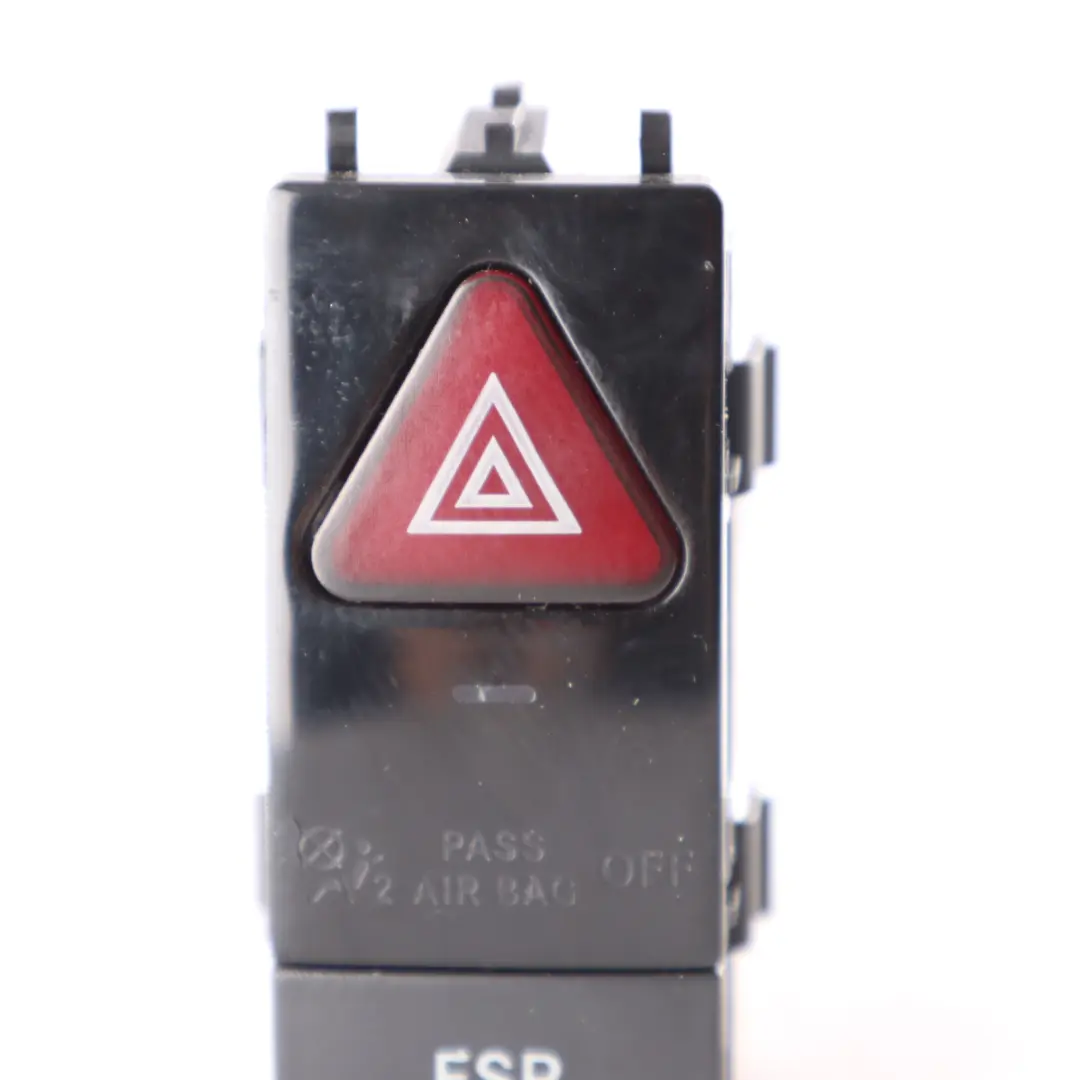 Bouton De Commande ESP Pour Feux De Détresse pour Mercedes W204 à propos du numéro de pièce A2048706858 Mercedes W204 Bouton De Commande ESP Pour Feux De Détresse - SKU A2048706858 - Numéro de pièce A2048706858