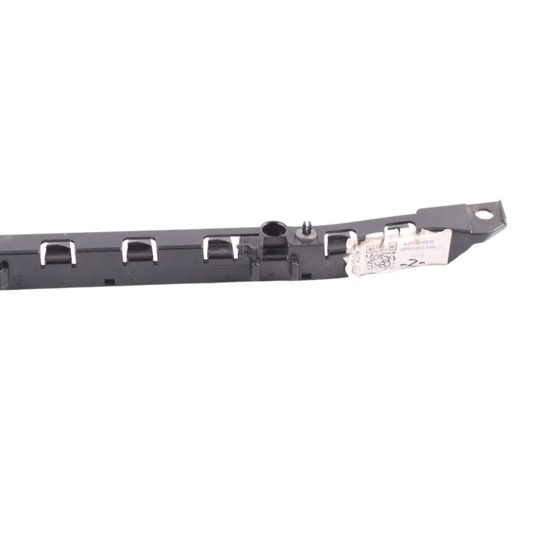 Mercedes S204 Parachoques Guía de montaje trasero Soporte - SKU A2048800530 - Número de pieza A2048800530