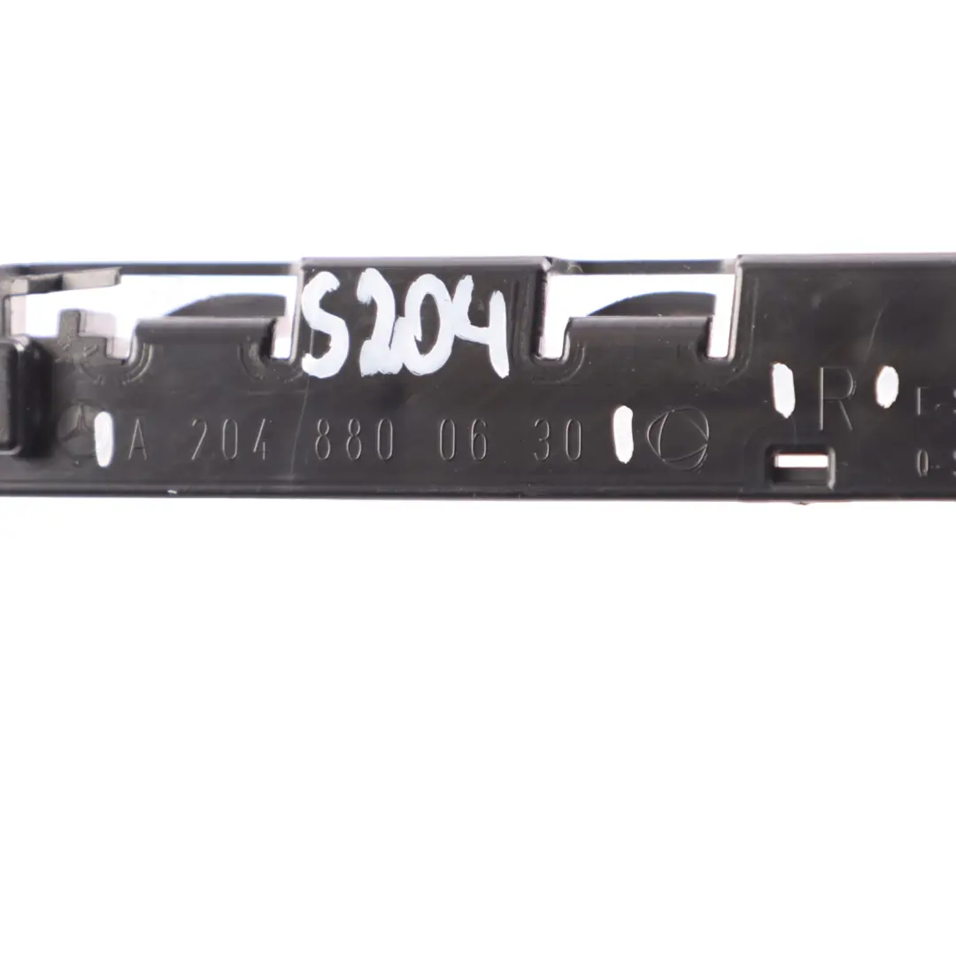 Mercedes S204 Support de Guide de Pare-chocs Arrière Droit Support - SKU A2048800630 - Numéro de pièce A2048800630