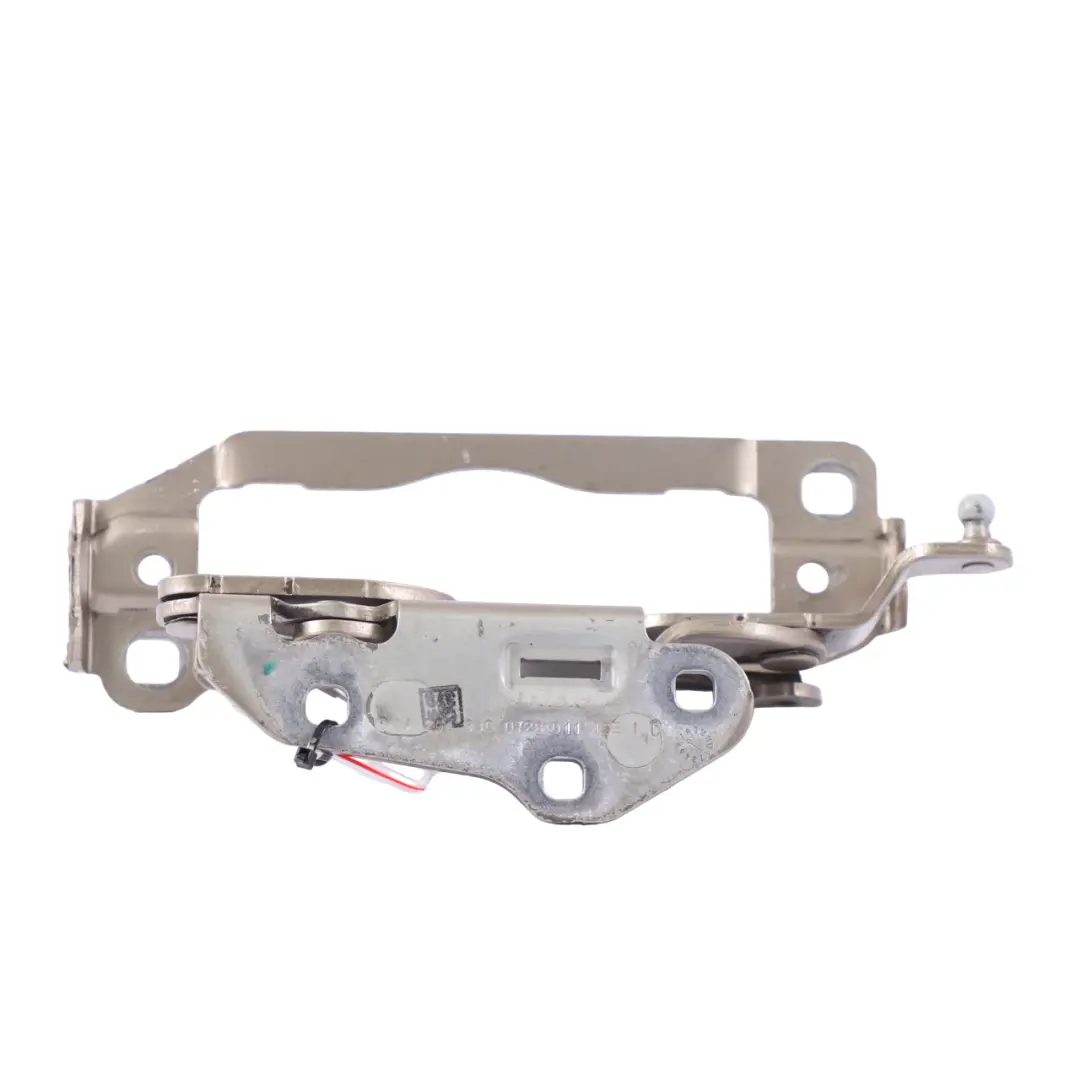 Charnière capot Mercedes S204 W212 Capot avant gauche Sanidine Beige Metallic pour à propos du numéro de pièce A2048800728 Charnière capot Mercedes S204 W212 Capot avant gauche Sanidine Beige Metallic - SKU A2048800728-SAN - Numéro de pièce A2048800728