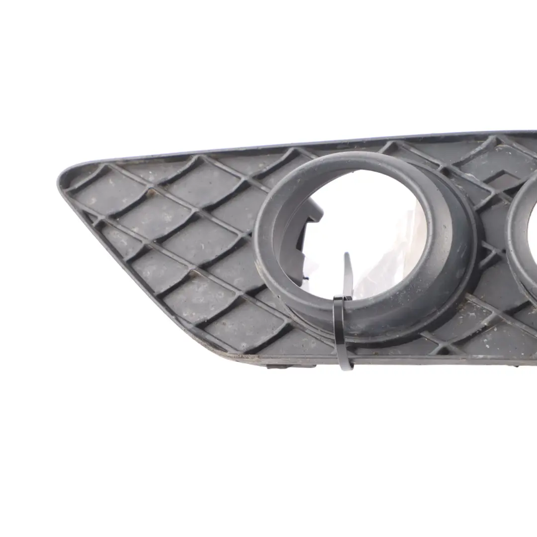 Mercedes W204 Luz antiniebla inferior Rejilla Conductor - SKU A2048802924 - Número de pieza A2048802924