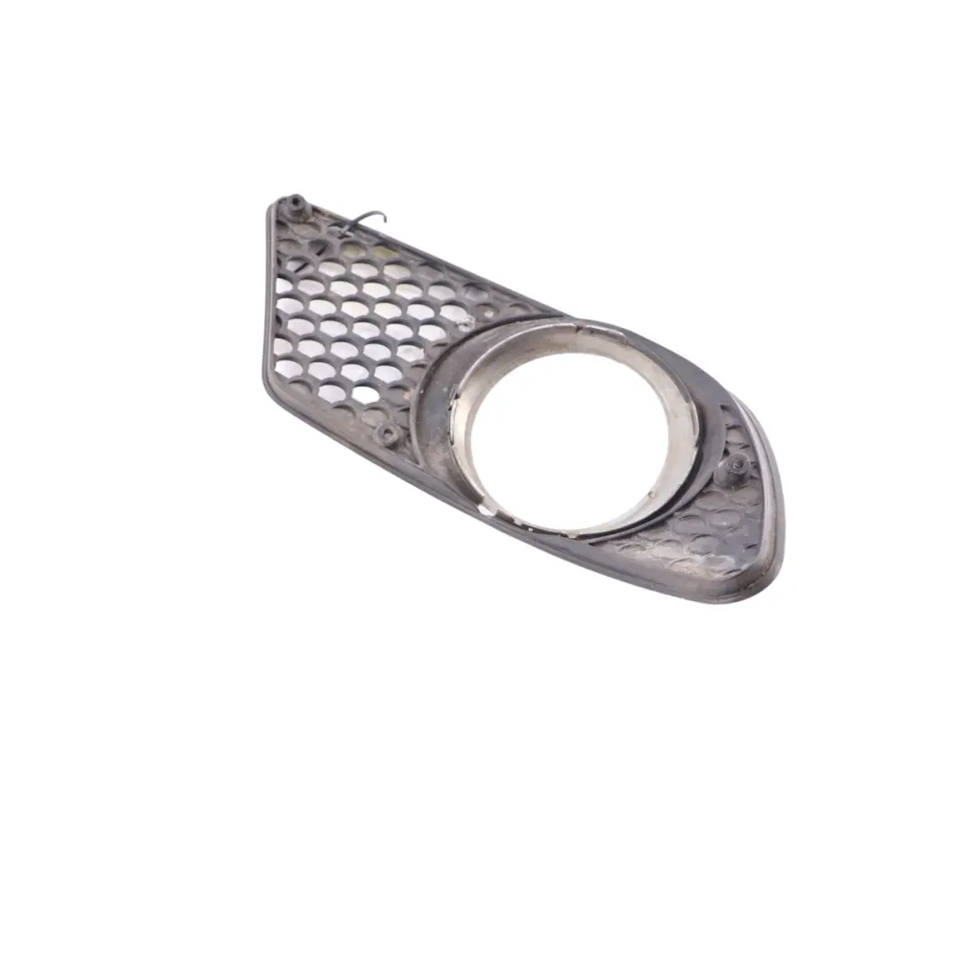 Mercedes W204 Grille Pare-Chocs Avant Gauche Garniture Protection - SKU A2048851674 - Numéro de pièce A2048851674