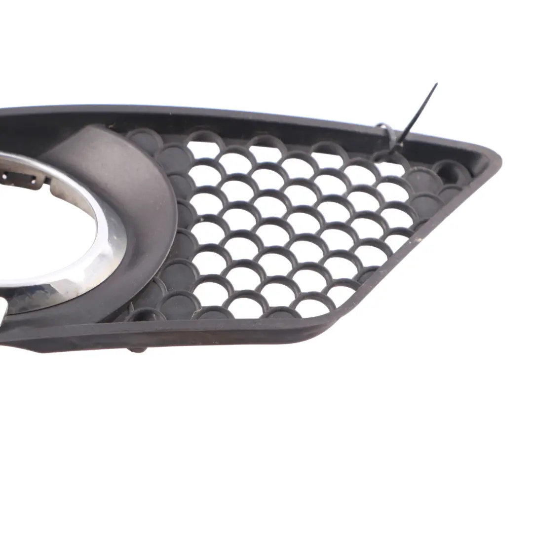 Mercedes W204 Grille Pare-Chocs Avant Gauche Garniture Protection - SKU A2048851674 - Numéro de pièce A2048851674