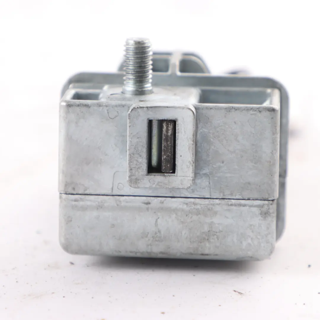 Steering Column Lock Barrel Control Module to Mercedes W204 with Part number A2049005912 Mercedes W204 Steering Column Lock Barrel Control Module - SKU A2049005912 - Part number A2049005912