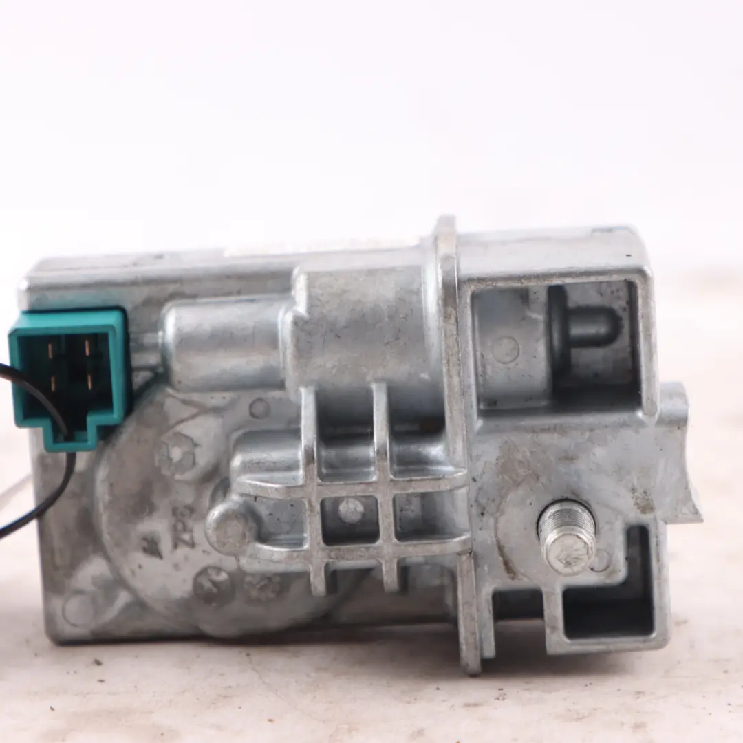 Mercedes W204 Module de contrôle de la colonne de direction - SKU A2049005912 - Numéro de pièce A2049005912