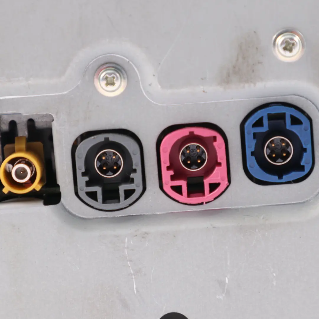 Navigation Radio Spieler Kopf Einheit Computer für Mercedes W204 mit Teilenummer A2049009907 Mercedes W204 Navigation Radio Spieler Kopf Einheit Computer - SKU A2049009907-2 - Teilenummer A2049009907