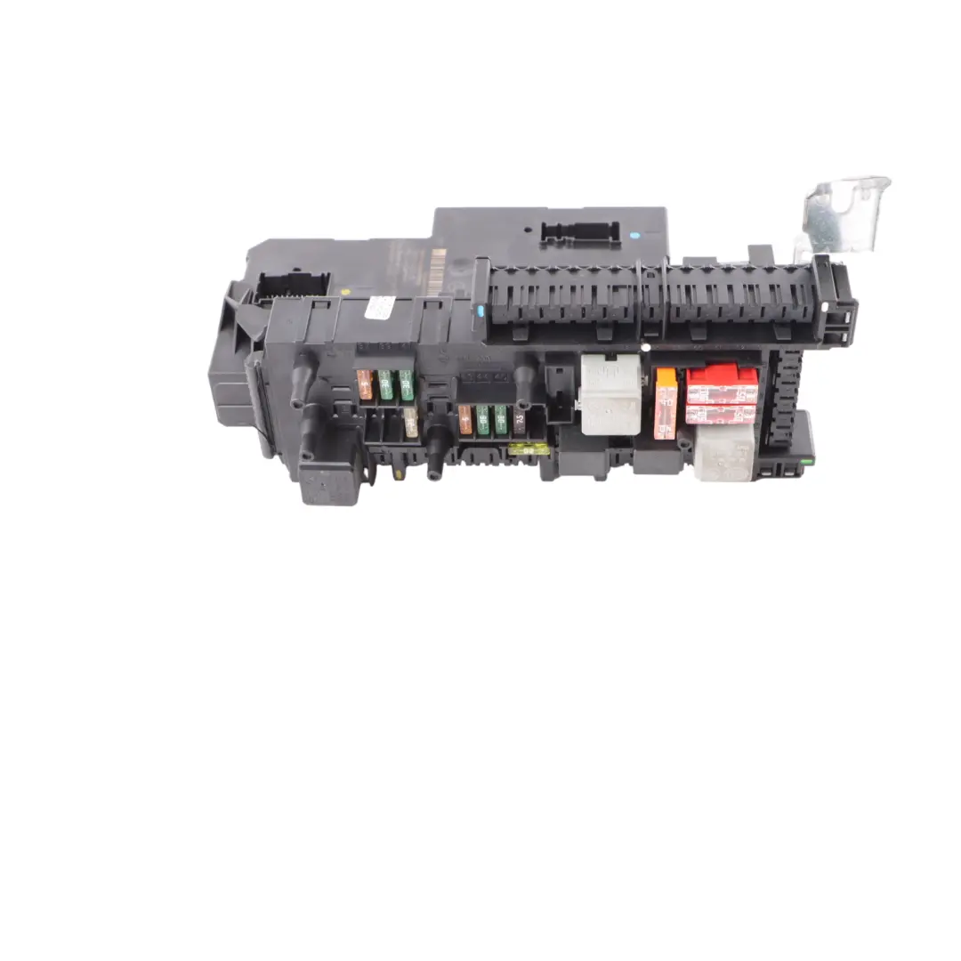 Module SAM arrière Boîte à fusibles Relais contrôle pour Mercedes W204 à propos du numéro de pièce A2049060205 Mercedes W204 Module SAM arrière Boîte à fusibles Relais contrôle - SKU A2049060205-4 - Numéro de pièce A2049060205