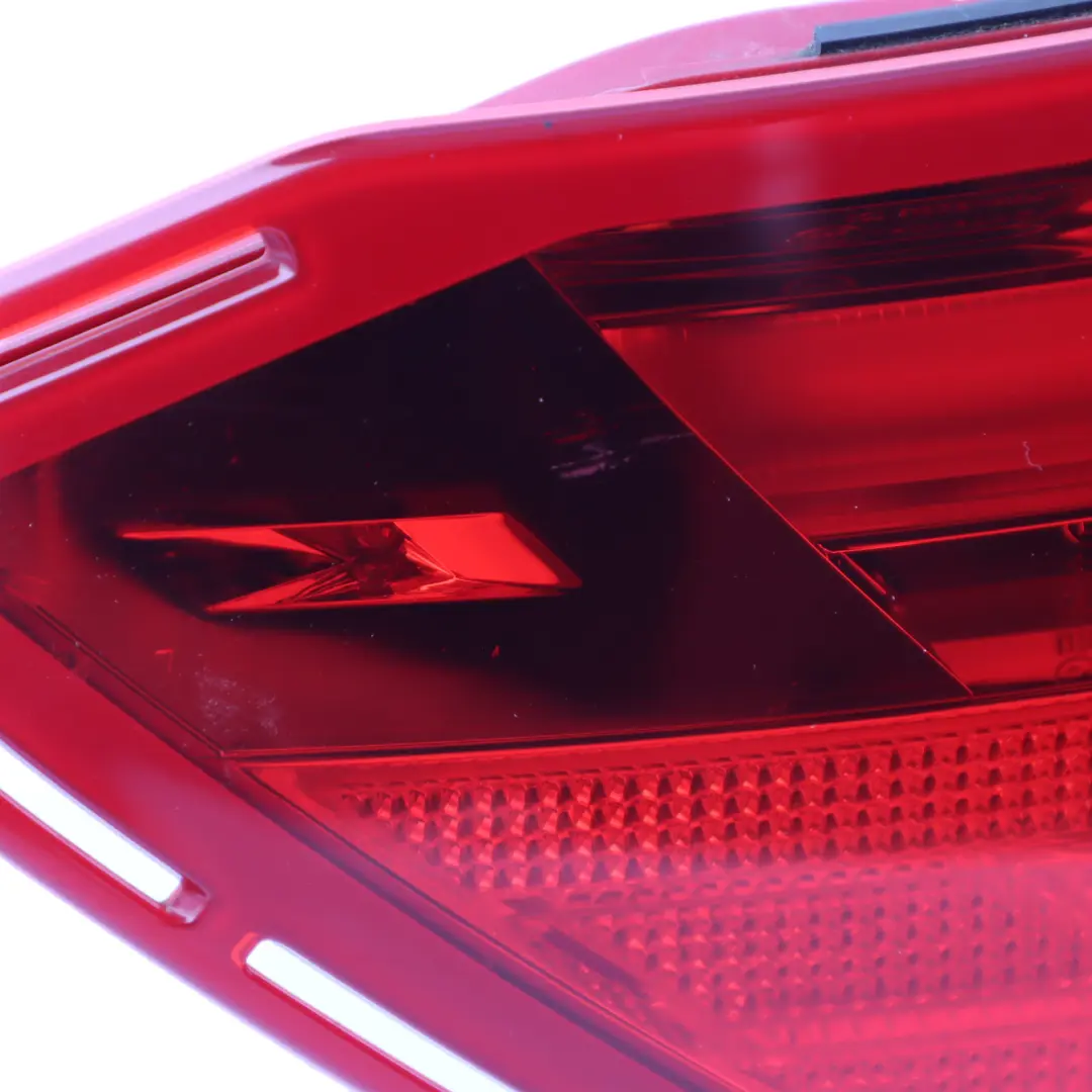  Rücklicht Mercedes W204 Links Rücklicht Seitenverkleidung - SKU A2049060403 - Teilenummer A2049060403