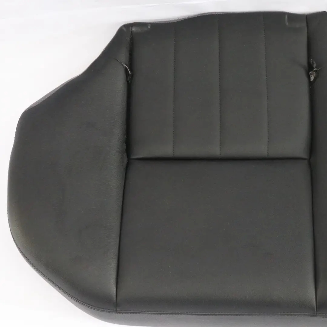 Rücksitzbank Couchbezug Leder Schwarz für Mercedes S204 Kombi mit Teilenummer A2049203046 Mercedes S204 Kombi Rücksitzbank Couchbezug Leder Schwarz - SKU A2049203046 - Teilenummer A2049203046