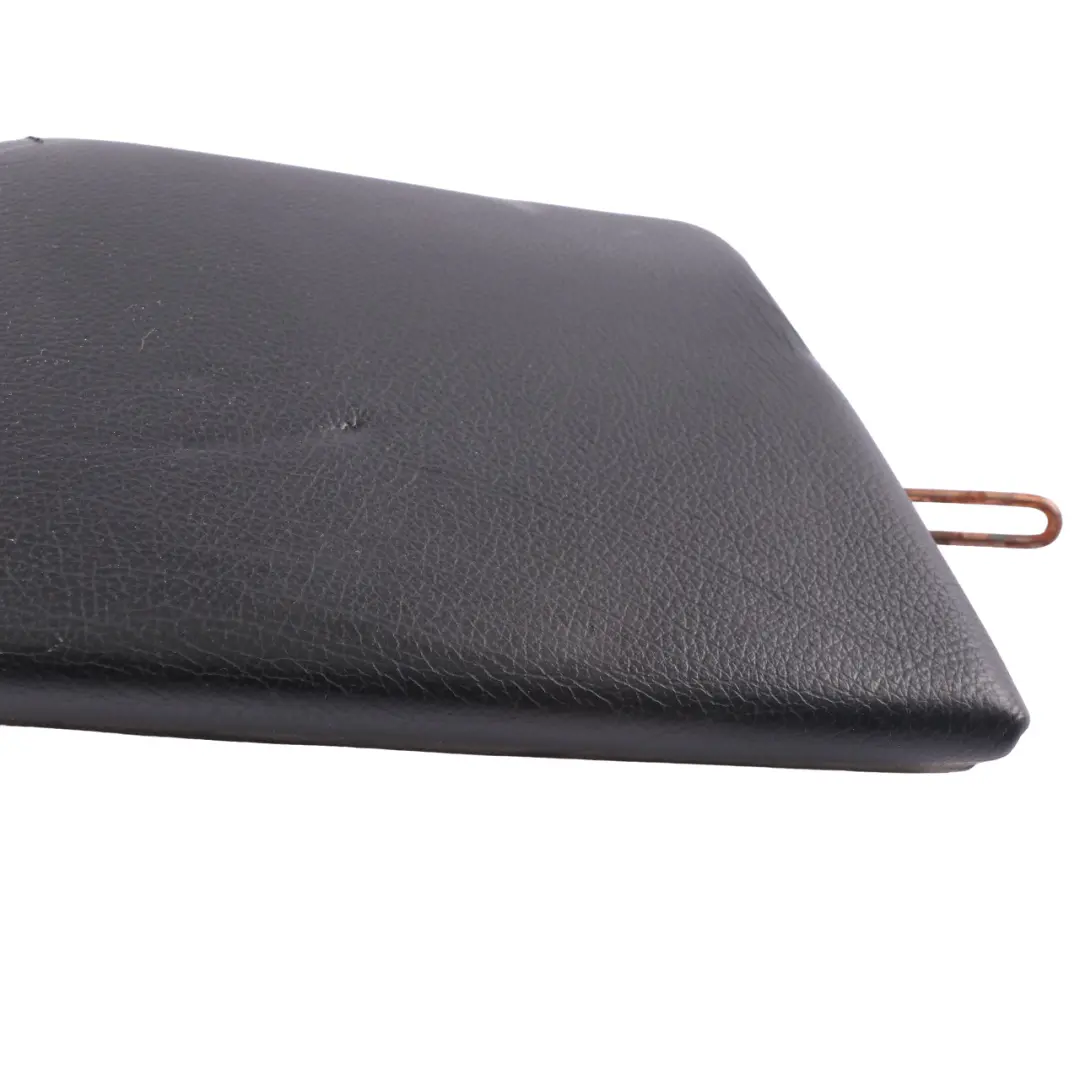 Sitzlehne hinten rechts Panel Leder für Mercedes S204 Kombi mit Teilenummer A2049204430 Mercedes S204 Kombi Sitzlehne hinten rechts Panel Leder - SKU A2049204430 - Teilenummer A2049204430