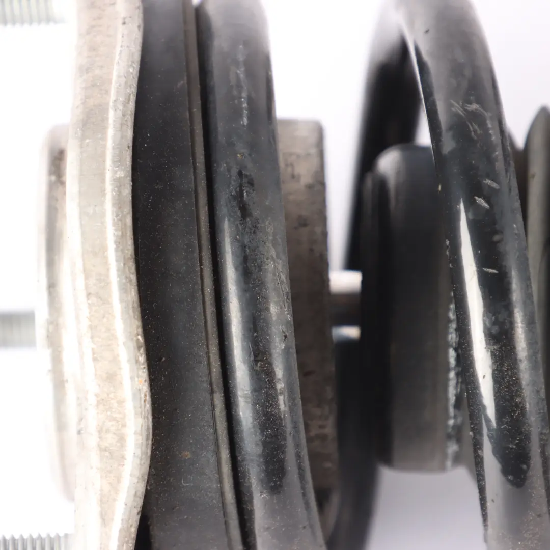 Amortiguador Delantero Izquierdo Strut Muelle para Mercedes W205 con número de pieza A2053207568 Mercedes W205 Amortiguador Delantero Izquierdo Strut Muelle - SKU A2053207568 - Número de pieza A2053207568