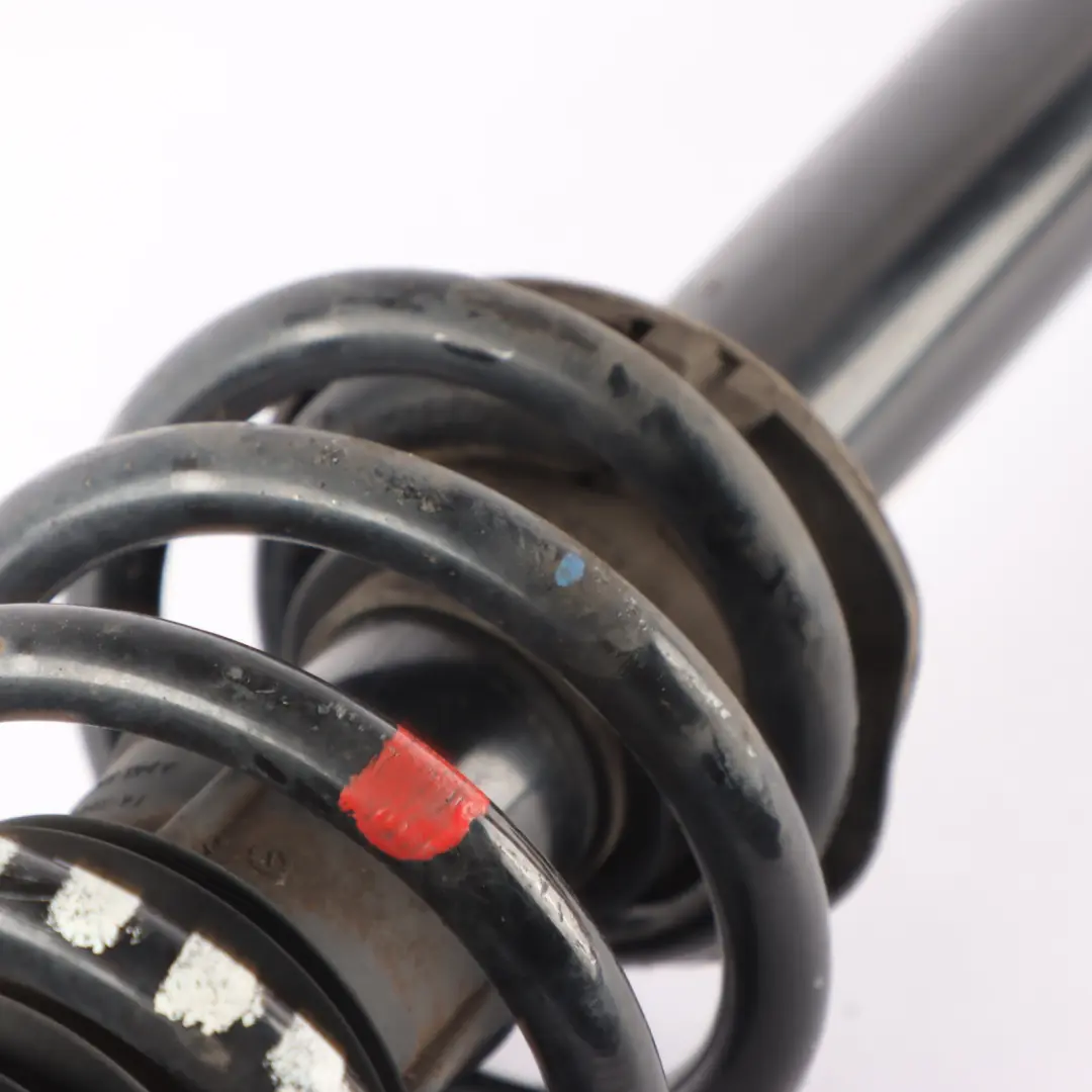 Amortiguador Delantero Izquierdo Strut Muelle para Mercedes W205 con número de pieza A2053207568 Mercedes W205 Amortiguador Delantero Izquierdo Strut Muelle - SKU A2053207568 - Número de pieza A2053207568