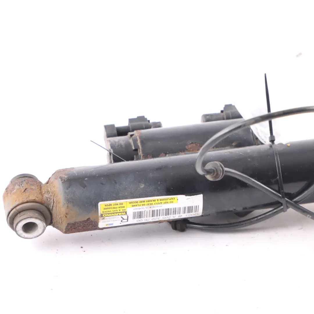 Ammortizzatore Sospensione Posteriore Destro per Mercedes W205 con numero di parte A2053207600 Mercedes W205 Ammortizzatore Sospensione Posteriore Destro - SKU A2053207600 - Numero di parte A2053207600