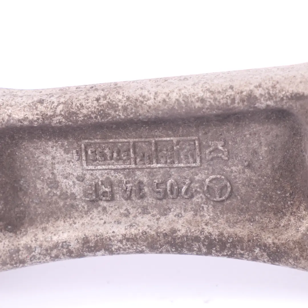 Wahacz Przedni Prawy Przód Prawy do Mercedes W205 o numerze A2053306001 Mercedes W205 Wahacz Przedni Prawy Przód Prawy - SKU A2053306001 - Numer Części A2053306001