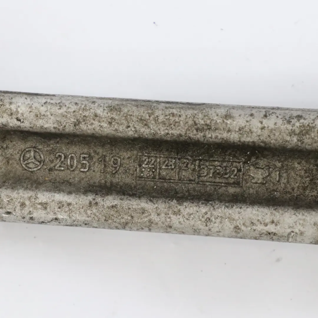 Bras de contrôle avant Wishbone Airmatic AWD pour Mercedes W205 W213 à propos du numéro de pièce A2053308403 Mercedes W205 W213 Bras de contrôle avant Wishbone Airmatic AWD - SKU A2053308403 - Numéro de pièce A2053308403