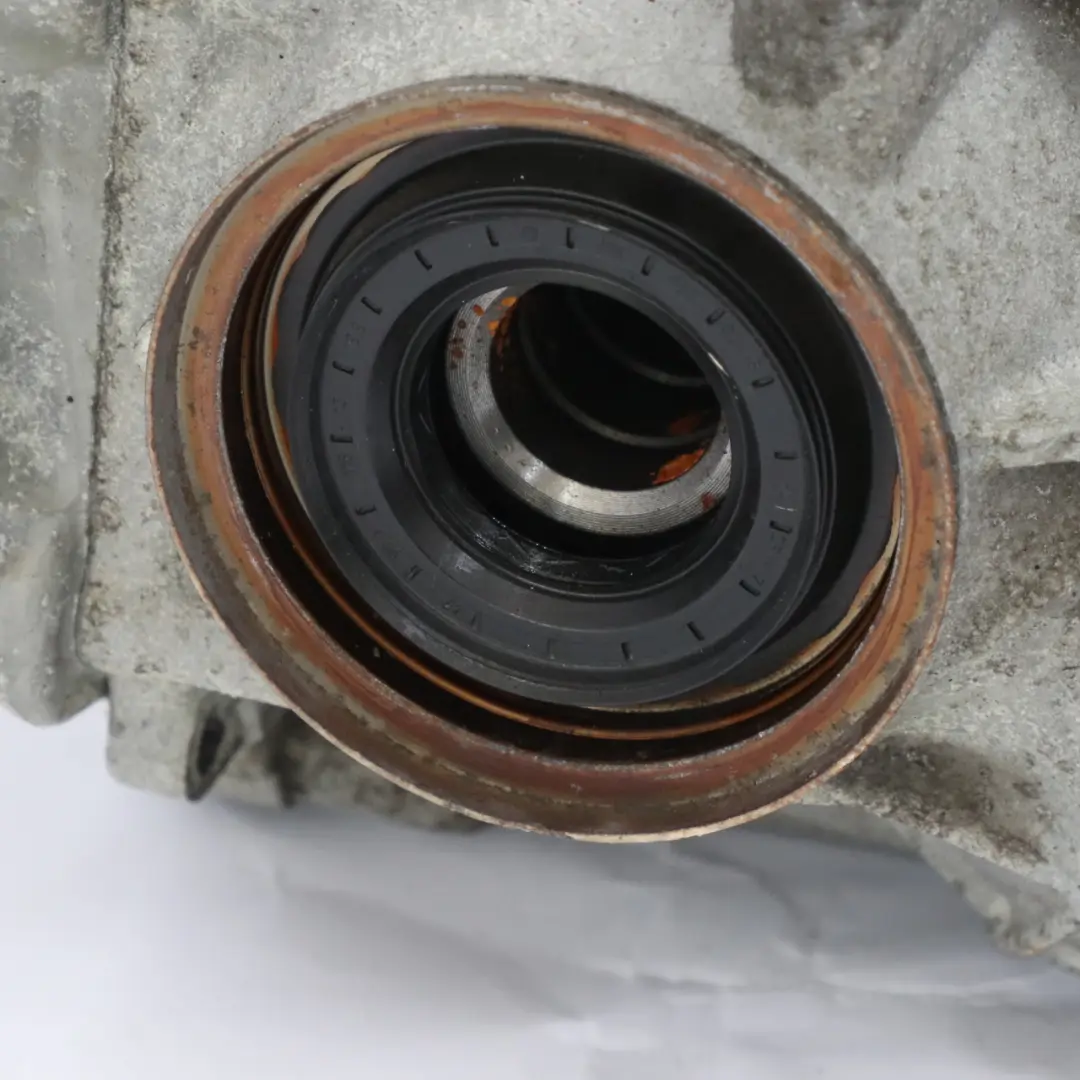 4MATIC Eje Trasero Diferencial 2.474 GARANTIA para Mercedes W205 W213 con número de pieza A2133505200 Mercedes W205 W213 4MATIC Eje Trasero Diferencial 2.474 GARANTIA - SKU A2133505200 - Número de pieza A2133505200