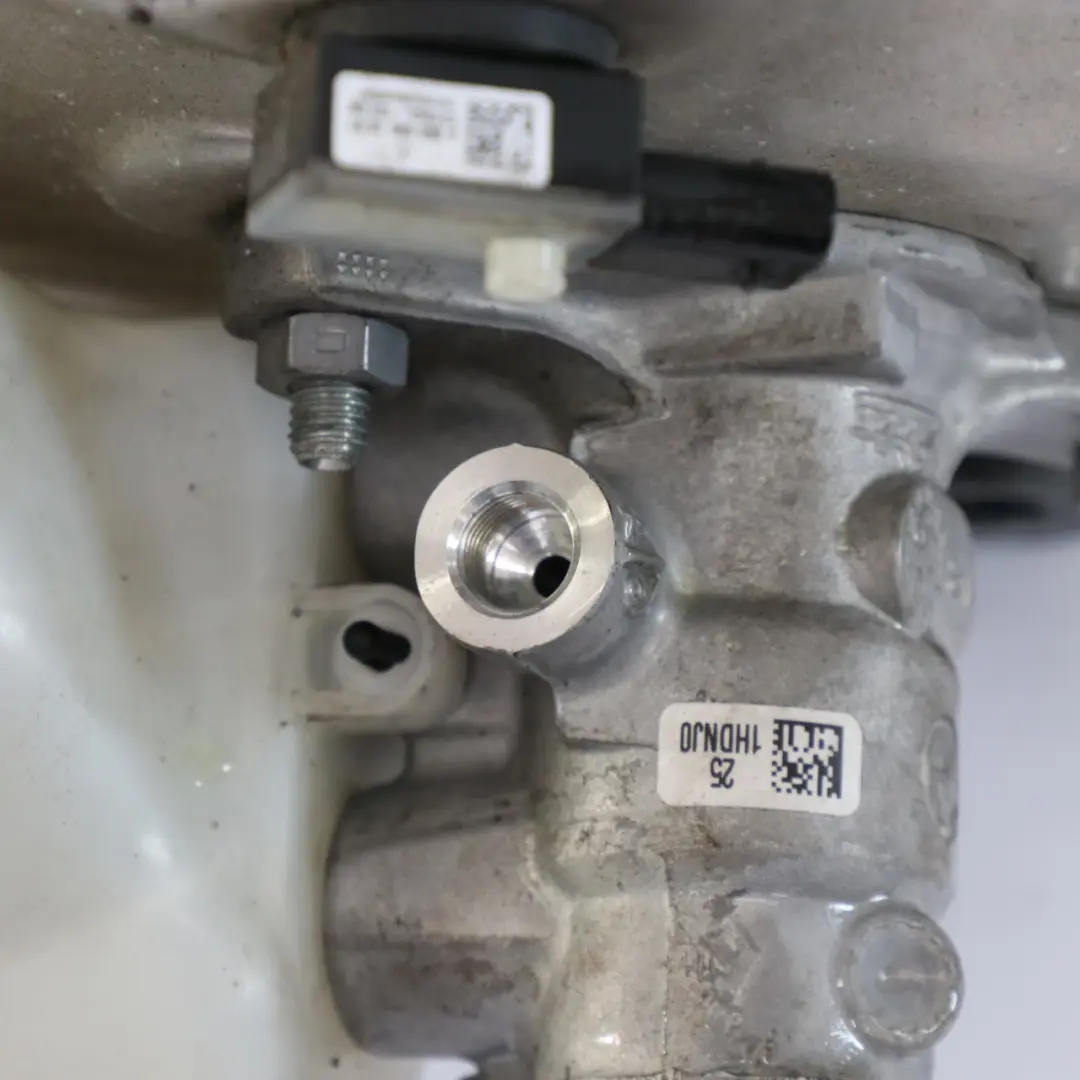 Servo frein Mercedes W205 C238 Module maître-cylindre d'appoint A2134300430 pour à propos du numéro de pièce A2054301400 Servo frein Mercedes W205 C238 Module maître-cylindre d'appoint A2134300430 - SKU A2054301400-1 - Numéro de pièce A2054301400