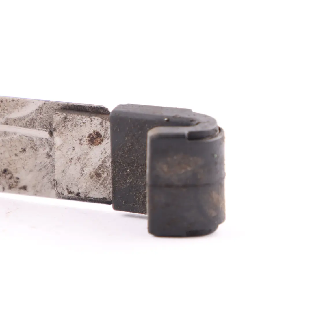 Mercedes W205 W213 Soporte Depósito Combustible - SKU A2054700040 - Número de pieza A2054700040