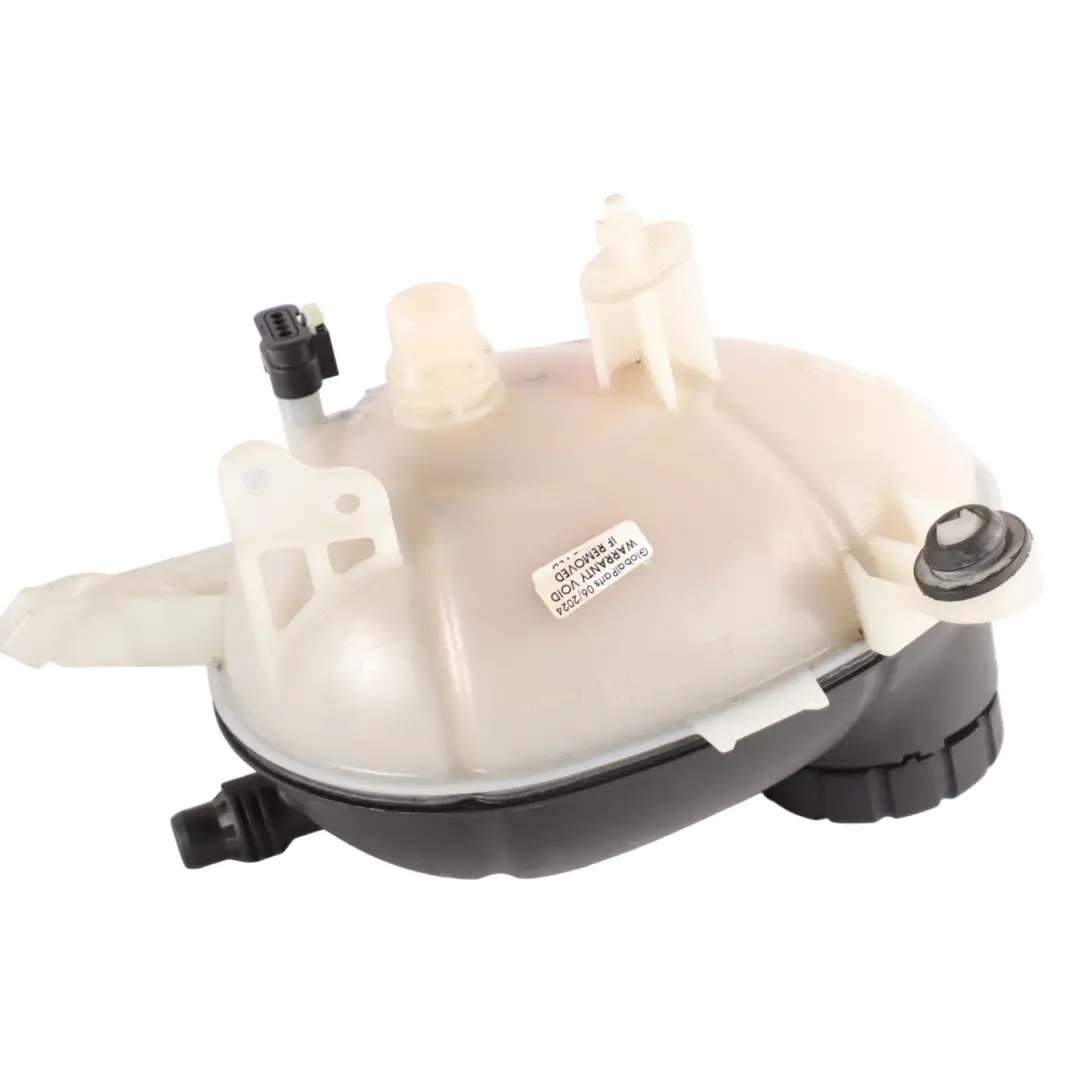 Serbatoio di espansione del refrigerante per Mercedes W205 W213 C238 con numero di parte A2055000049 Mercedes W205 W213 C238 Serbatoio di espansione del refrigerante - SKU A2055000049 - Numero di parte A2055000049