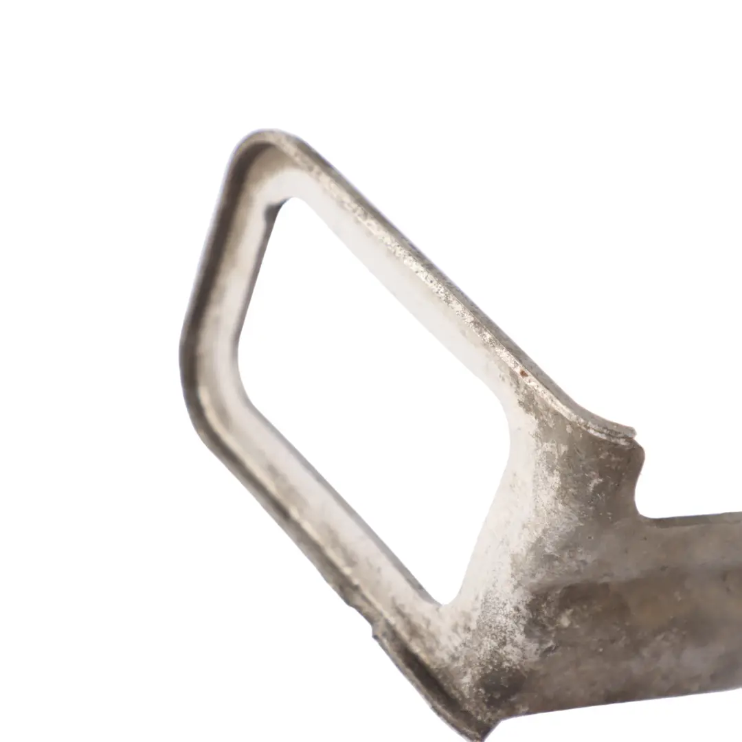 Pompa Acqua Refrigerante Staffa Supporto Posteriore per Mercedes W205 con numero di parte A2055011920 Mercedes W205 Pompa Acqua Refrigerante Staffa Supporto Posteriore - SKU A2055011920 - Numero di parte A2055011920