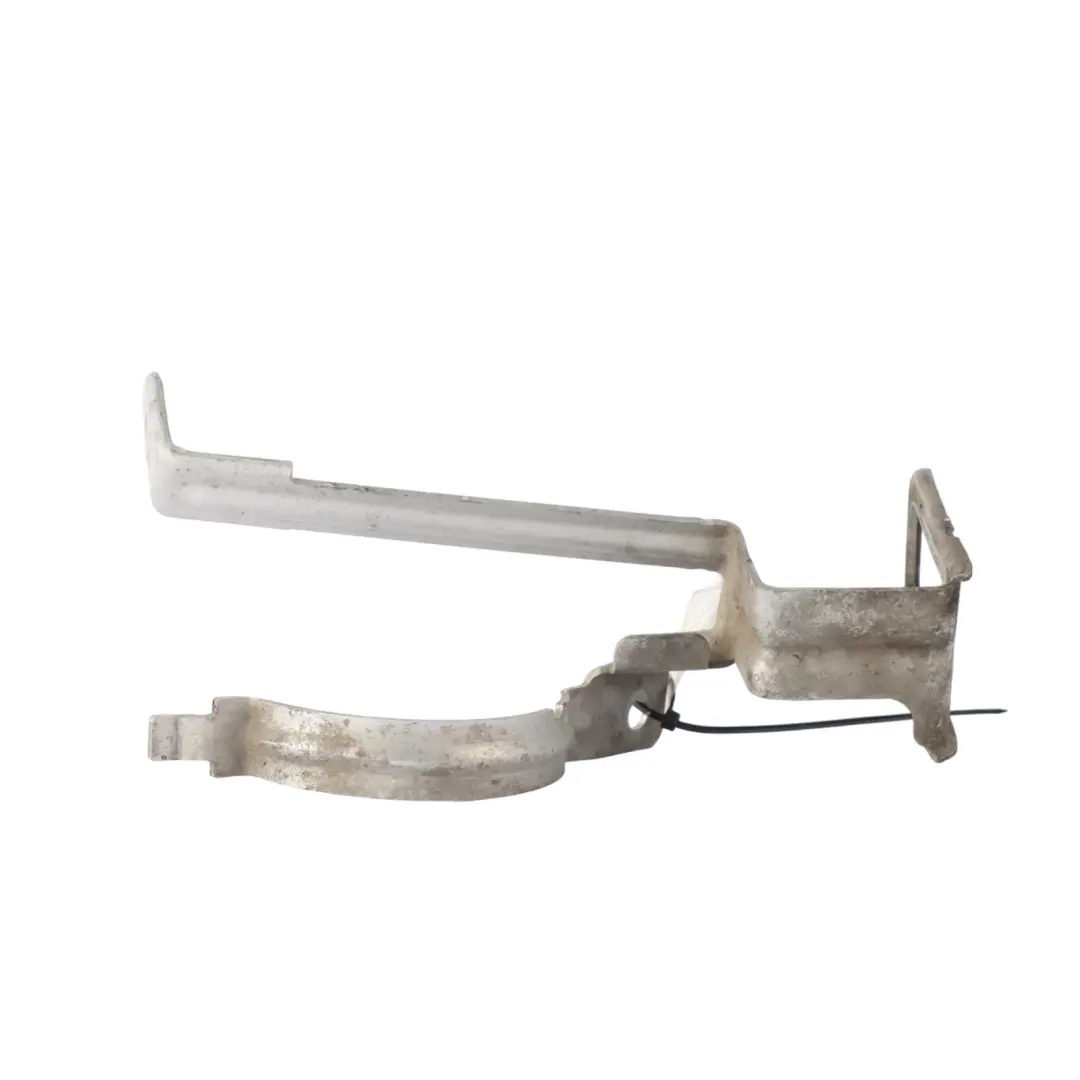 Mercedes W205 Kühlwasser Pumpe Halterung Hinten - SKU A2055011920 - Teilenummer A2055011920