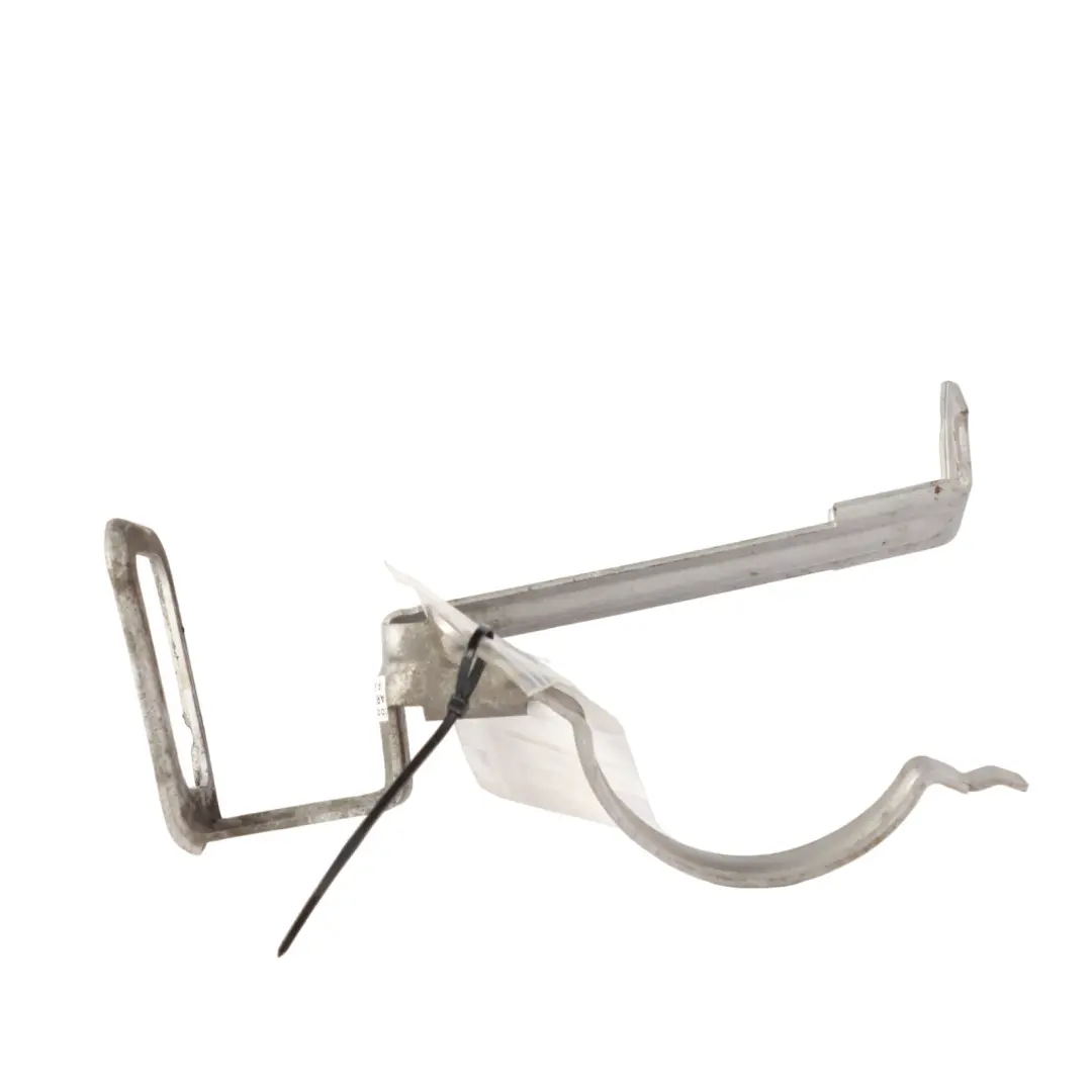 Mercedes W205 Kühlwasser Pumpe Halterung Hinten - SKU A2055011920 - Teilenummer A2055011920