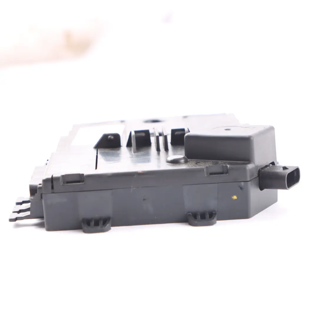 Fuse Control Unit Module Distribution Box to Mercedes W205 Hybrid with Part number A2055402750 Mercedes W205 Hybrid Fuse Control Unit Module Distribution Box - SKU A2055402750 - Part number A2055402750