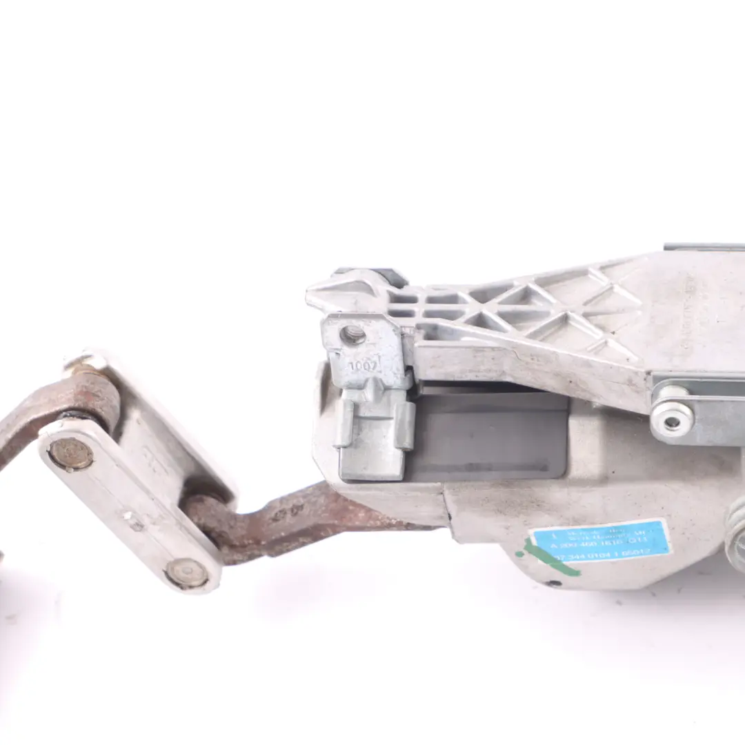 Fuse Box Module Panel Bracket to Mercedes W205 Engine with Part number A2055406911 Mercedes W205 Engine Fuse Box Module Panel Bracket - SKU A2055406911 - Part number A2055406911