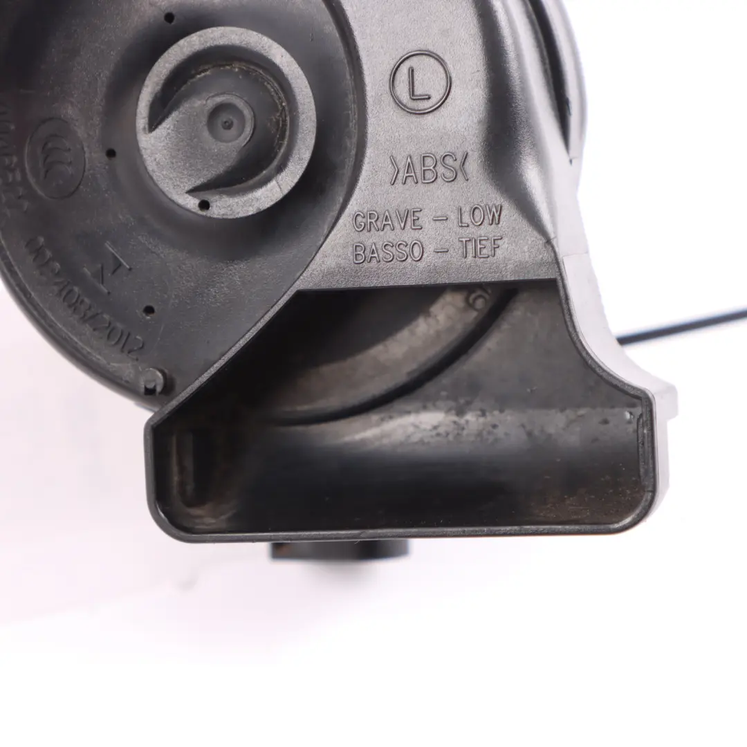 Alta bassa tonalità pitch clacson segnale allarme sirena fanfara per Mercedes W205 con numero di parte A2055420820 Mercedes W205 Alta bassa tonalità pitch clacson segnale allarme sirena fanfara - SKU A2055420820 - Numero di parte A2055420820