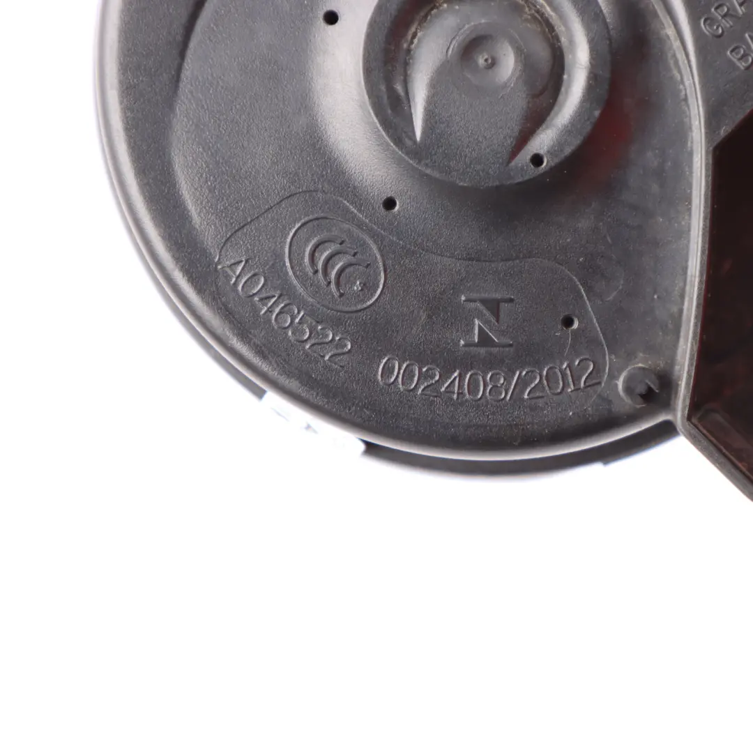 Hoch-Tief-Tonhorn Signalhorn Alarm Sirene Fanfare für Mercedes W205 mit Teilenummer A2055420820 Mercedes W205 Hoch-Tief-Tonhorn Signalhorn Alarm Sirene Fanfare - SKU A2055420820 - Teilenummer A2055420820