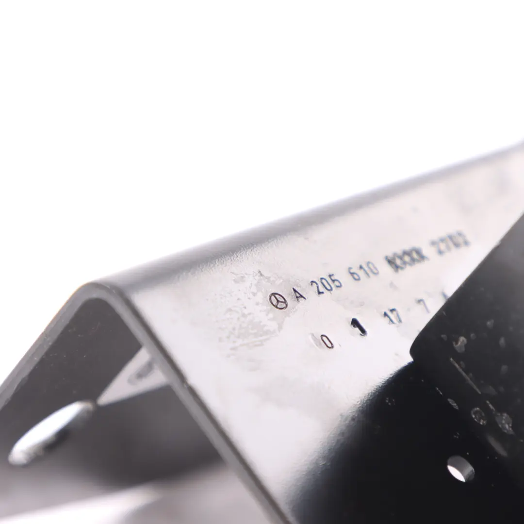 Mercedes W205 Batteria B Vano Motore Punto Terminale - SKU A2056102702 - Numero di parte A2056102702