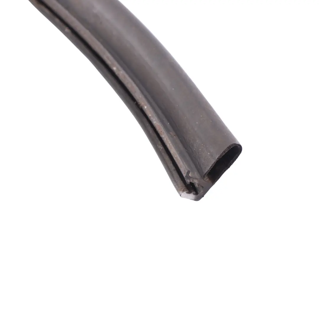 Mercedes W205 paraurti anteriore superiore guarnizione di tenuta - SKU A2056281300 - Numero di parte A2056281300