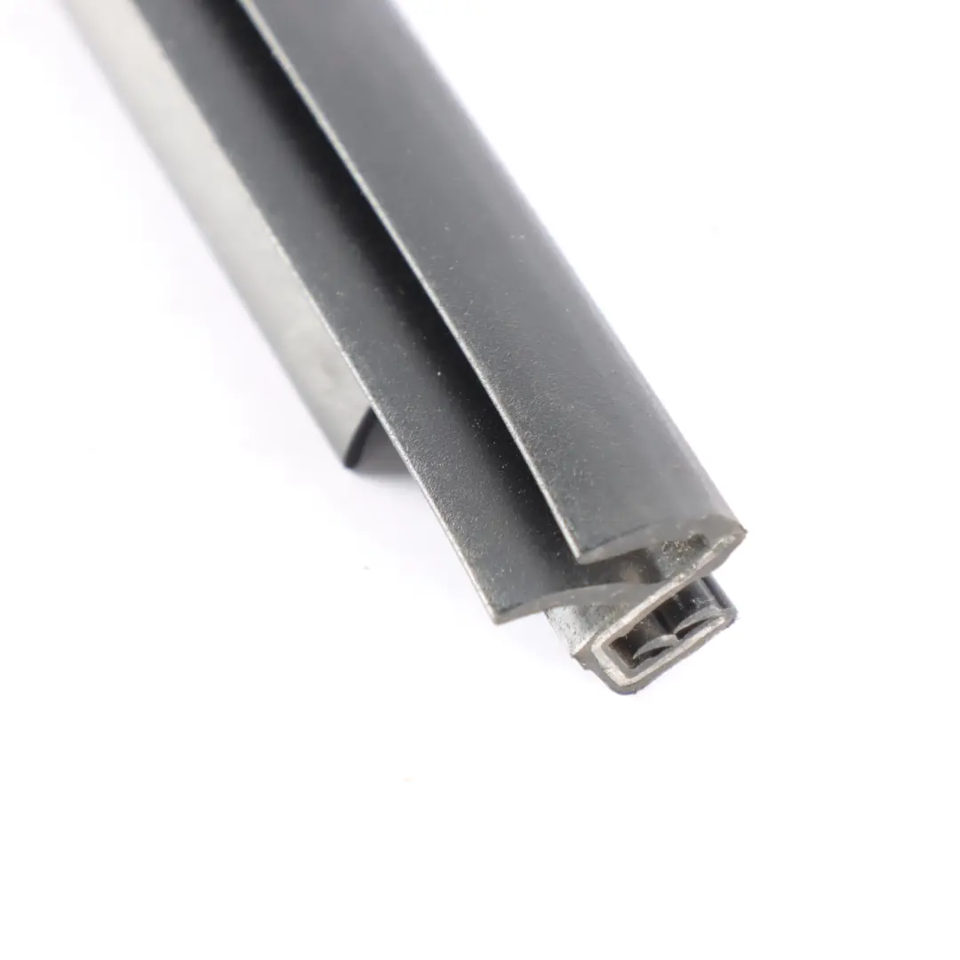 Side Window Gasket Inside Sealig Rail Rear Right O/S to Mercedes A205 with Part number A2056730265 Mercedes A205 Side Window Gasket Inside Sealig Rail Rear Right O/S - SKU A2056730265 - Part number A2056730265